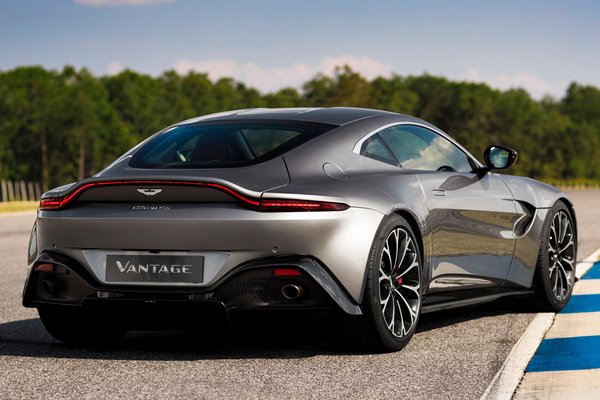 2018 Aston Martin Vantage