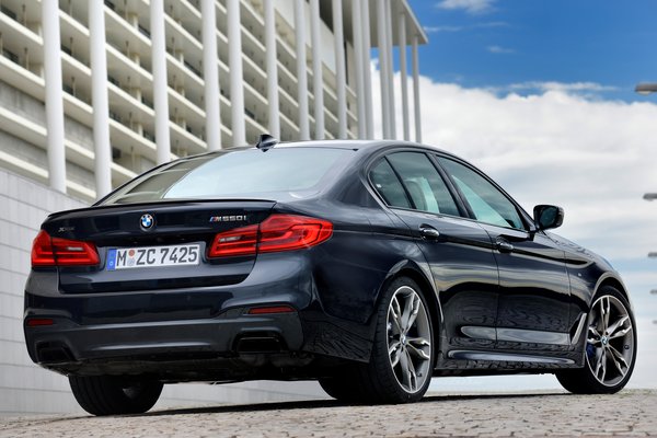 2018 BMW 5-Series M550i xDrive sedan