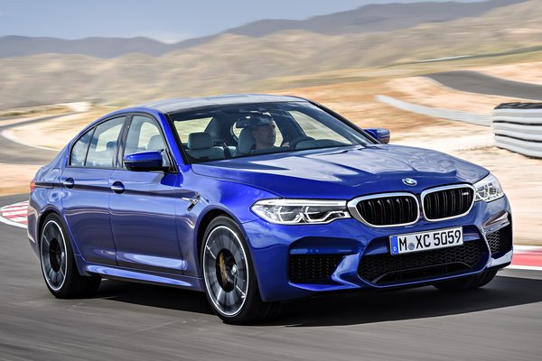 2018 BMW 5-Series M5 sedan