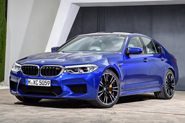 2018 BMW 5-Series M5 sedan