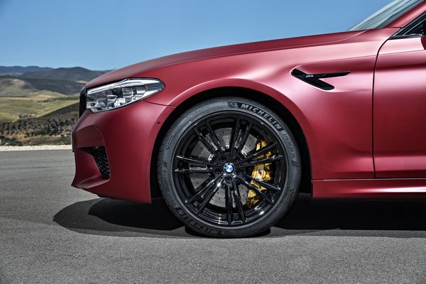 2018 BMW 5-Series M5 first edition sedan Wheel