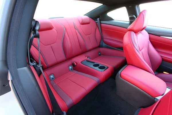 2018 Infiniti Q60 Interior