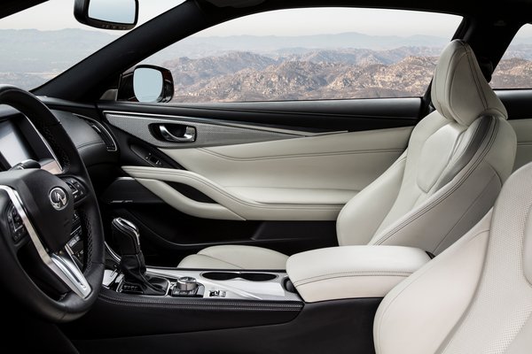 2018 Infiniti Q60 Interior