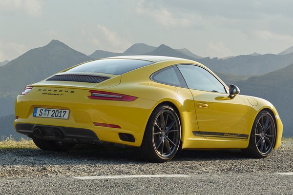 2018 Porsche 911 Carrera T Coupe