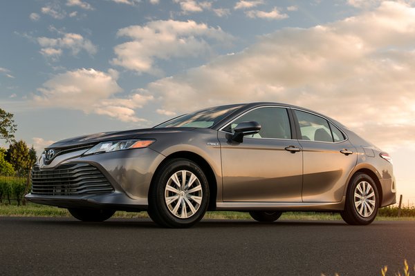 2018 Toyota Camry LE Hybrid