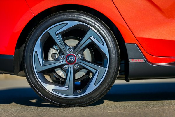 2019 Hyundai Veloster Turbo Wheel