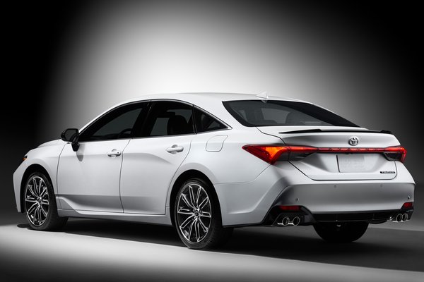 2019 Toyota Avalon Touring