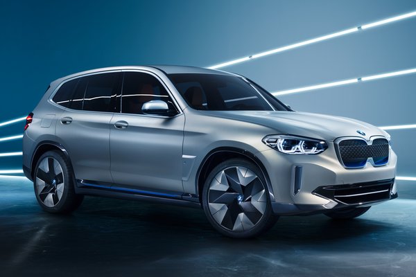 2018 BMW iX3