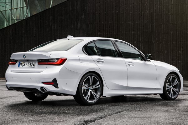 2019 BMW 3-Series sedan