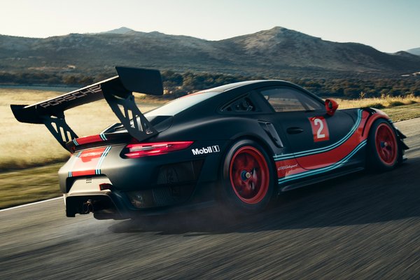 2019 Porsche 911 GT2 RS Clubsport