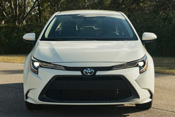 2020 Toyota Corolla Hybrid sedan