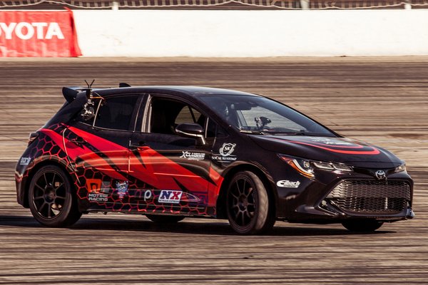 2018 Toyota Corolla Hatchback by SoCal Kustomz