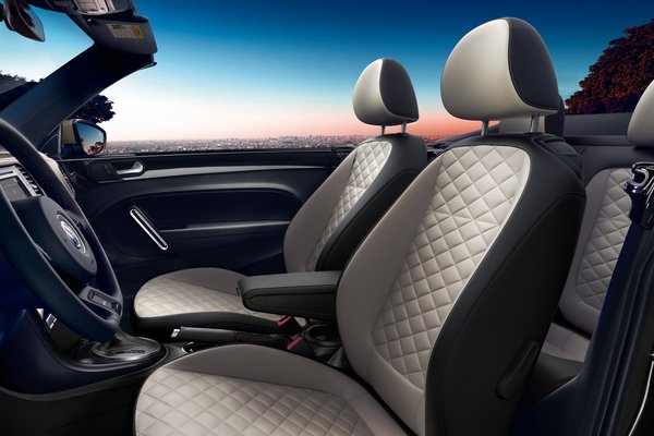 2019 Volkswagen Beetle Convertible Final Edition Interior