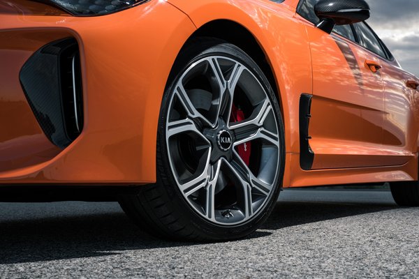 2020 Kia Stinger Special Edition GTS Wheel