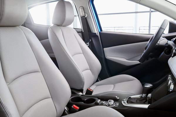 2020 Toyota Yaris XLE Interior