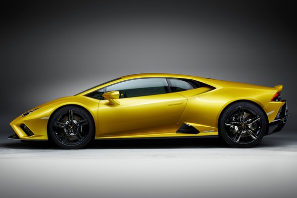 2020 Lamborghini Huracan Evo RWD coupe