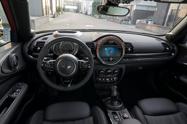 2020 Mini Clubman Interior