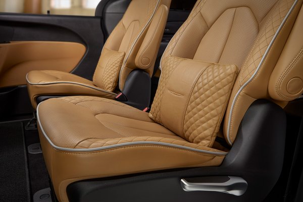 2021 Chrysler Pacifica Pinnacle Interior