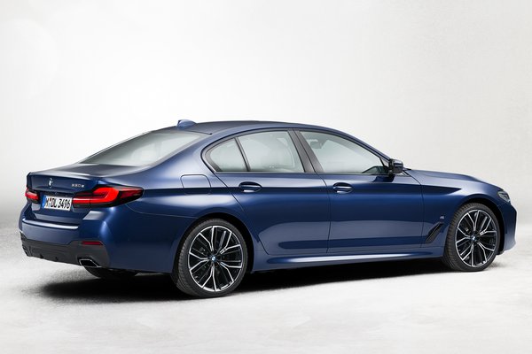 2021 BMW 5-Series 530e sedan