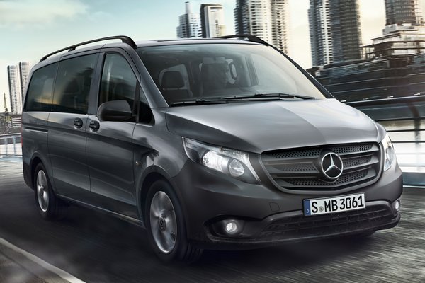 2021 Mercedes-Benz Metris passenger van