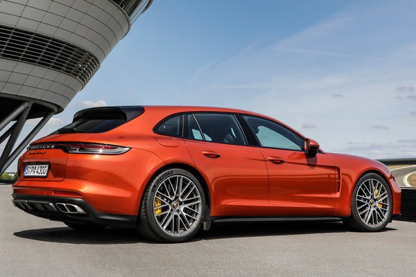 2021 Porsche Panamera Sport Turismo Turbo S