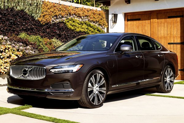 2025 Volvo S90