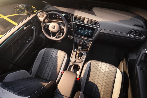 2021 Volkswagen Tiguan Interior