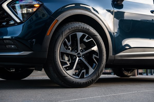 2023 Kia Sportage Hybrid Wheel