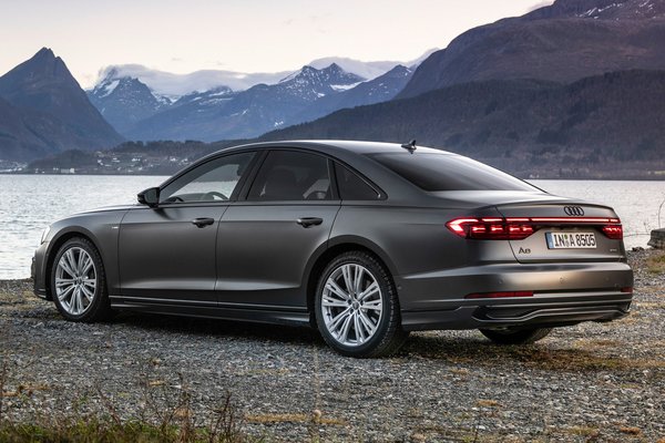 2022 Audi A8