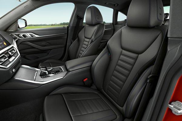 2022 BMW 4-Series M440i xDrive Gran Coupe Interior