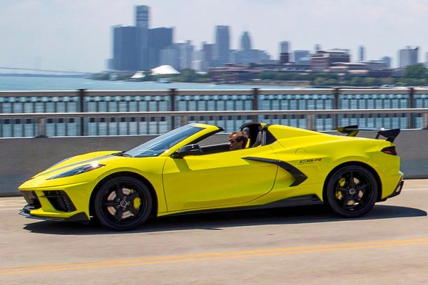 2022 Chevrolet Corvette Stingray IMSA GTLM Championship Edition Convertible