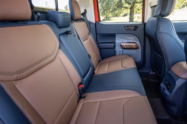 2022 Ford Maverick Lariat Interior