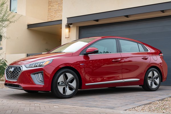 2022 Hyundai Ioniq Hybrid