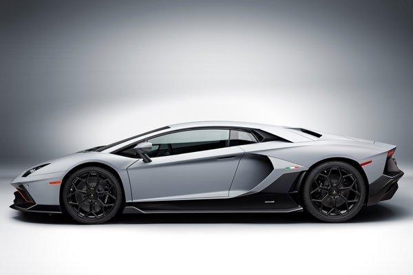 2022 Lamborghini Aventador LP 780-4 Ultimae