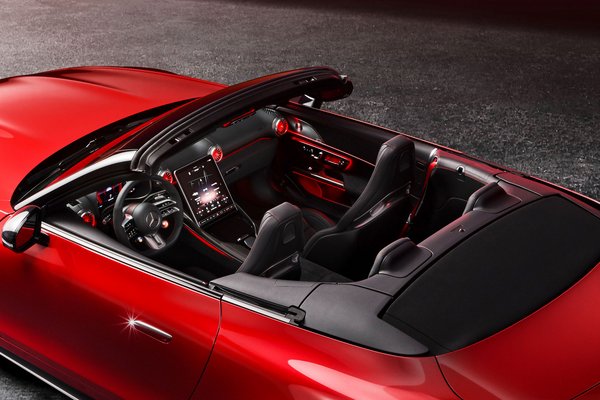 2022 Mercedes-Benz SL 63 AMG Interior