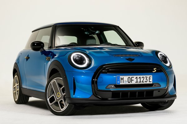 2022 Mini Cooper Hardtop 2d SE Electric