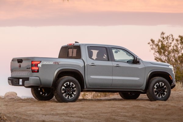 2022 Nissan Frontier Crew Cab