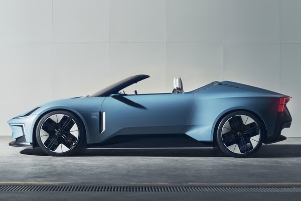 2022 Polestar O2