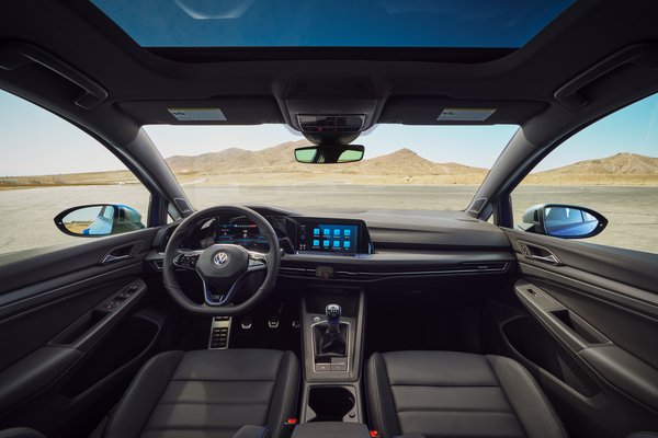 2022 Volkswagen Golf R Interior