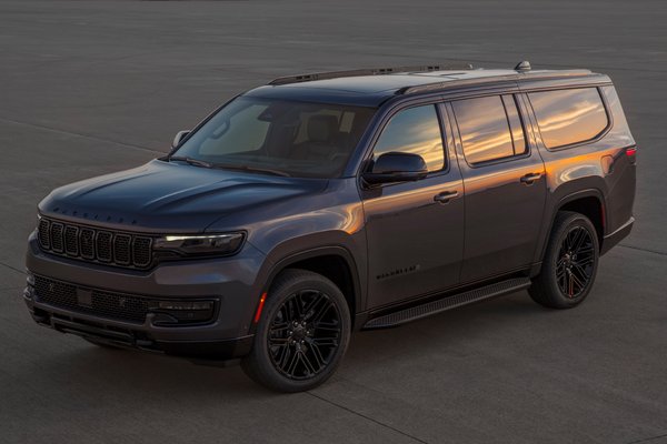 2023 Jeep Wagoneer L Carbide