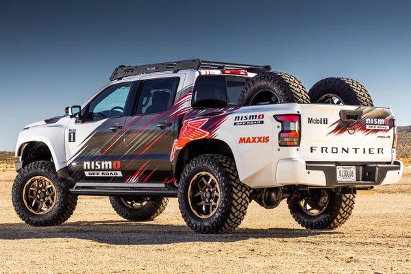 2022 Nissan NISMO Off-Road Frontier V8