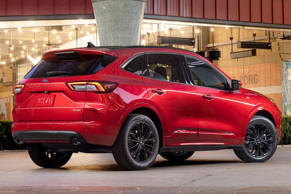 2023 Ford Escape ST-Line Elite