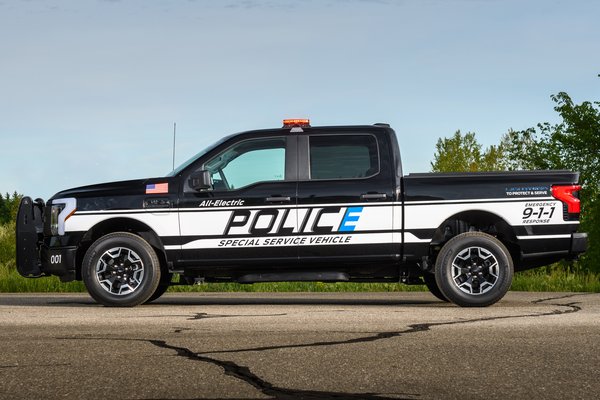 2023 Ford F-150 Lightning Pro SSV