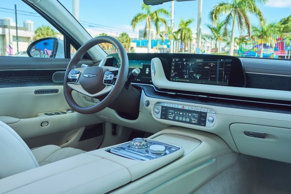 2023 Genesis G90 Interior