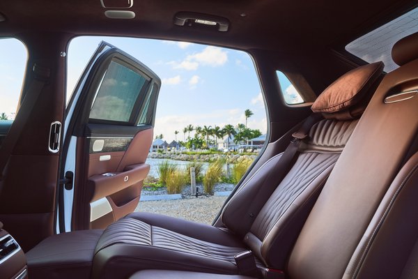 2023 Genesis G90 Interior