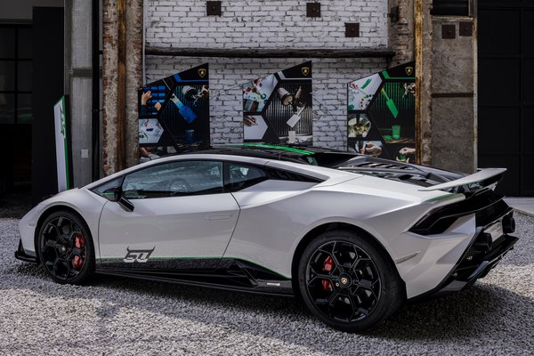 2023 Lamborghini Huracan Tecnica 60th Anniversary edition