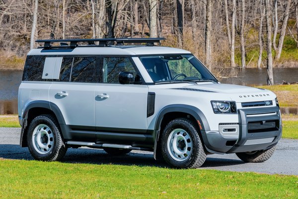 2023 Land Rover Defender 110 30th Anniversary edition