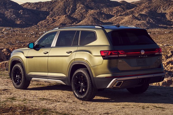 2024 Volkswagen Atlas Peak Edition