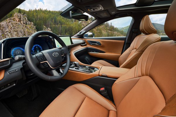 2025 Toyota Crown Signia Interior