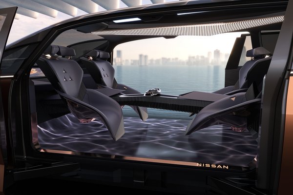 2023 Nissan Hyper Tourer Interior